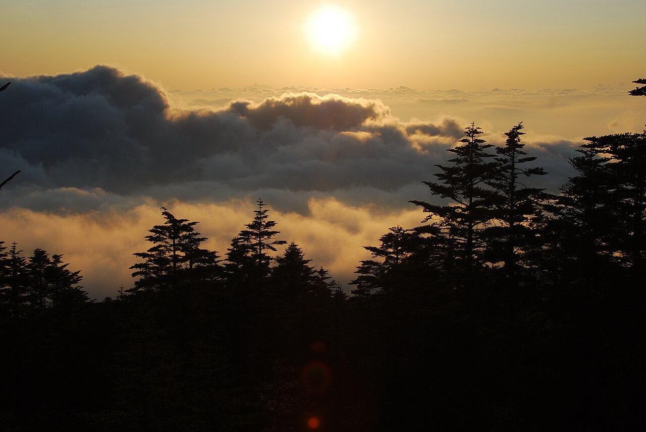 峨眉山